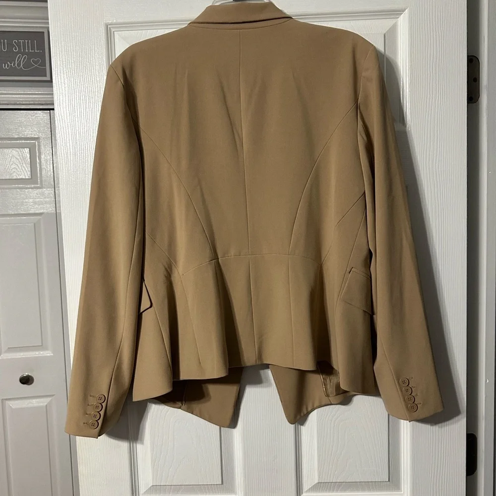 New York & Company Tan Blazer - Picture 9 of 16
